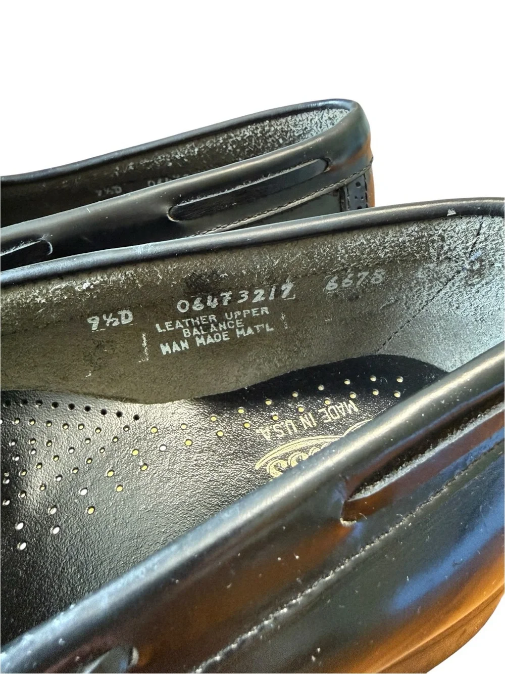 G.H. Bass Vintage Weejuns Tassel Kiltie Loafers Mens Size 9.5D Black Leather USA